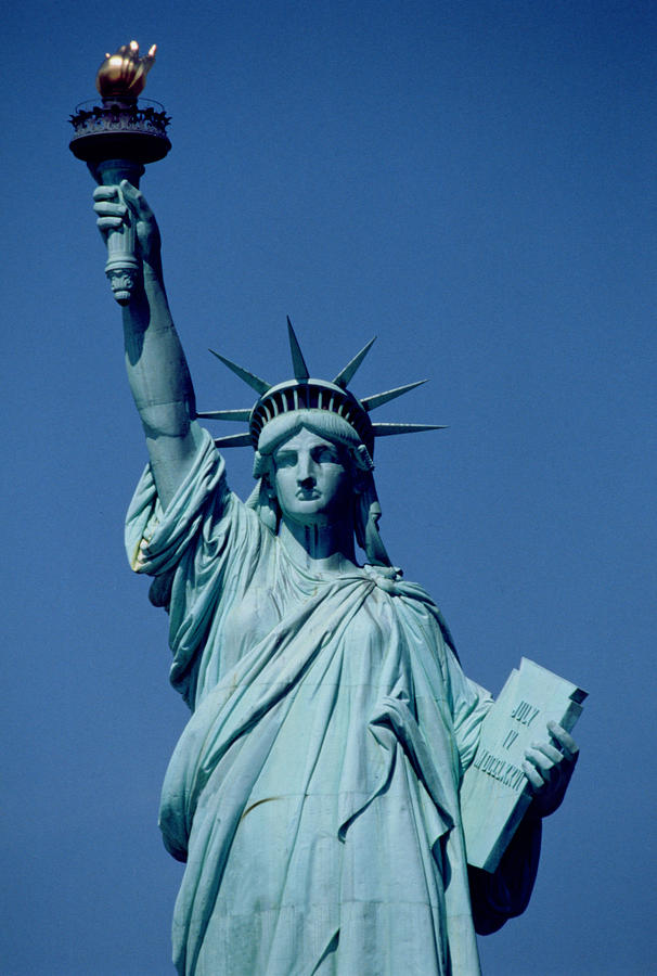 http://images.fineartamerica.com/images-medium-large/the-statue-of-liberty-american-school.jpg